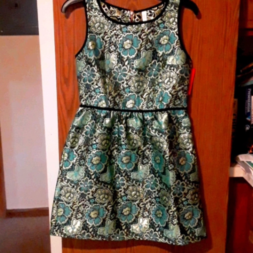 Vintage style tapestry metallic jacquard holiday new years party dress